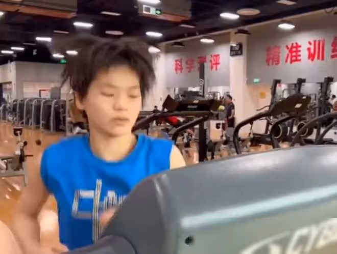 全紅嬋英語網課曝光,期待追趕陳芋汐?加練體能備戰世界盃
