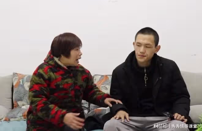 哥哥4年只給母親2000被說最孝順,我撂挑子不管,母親慌了