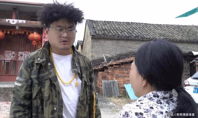 二姑從5歲把我養大,如今二姑病了,表哥跟我借錢,我一口回絕了