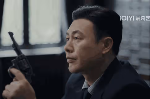 央視文娛官宣《孤舟》，張頌文帥出新高度，最新預告片看得心痒痒