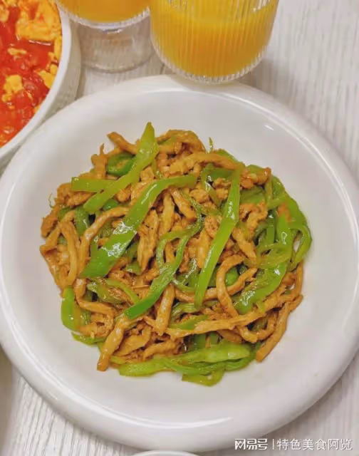 今天寶寶生日,我做了3道菜,全是寶寶喜歡吃的,我也饞得流口水