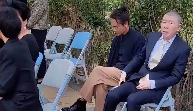 65歲馮小剛又坐第二排，從獨孤求敗到透明人，他的結局已註定
