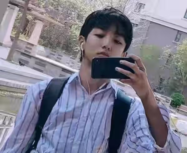 18歲網紅帥哥變美女!身材好穿衣還時髦,顏值一點也不輸女明星