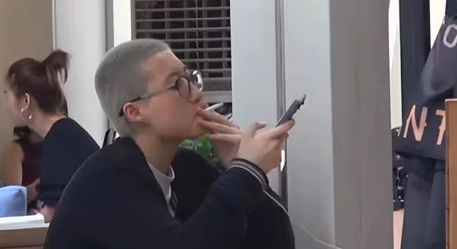 吳綺莉精神狀態令人擔心：發舊照懷念過往，故意迴避女兒的問題