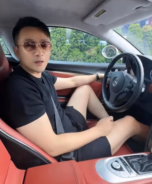 汪小菲帶未婚妻在大S家樓下購物，陪未婚妻買多件名貴禮物