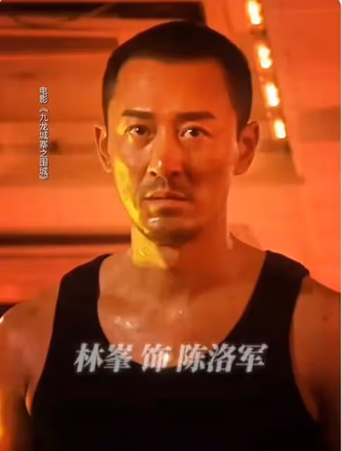 林峯新電影上映，吳卓羲與緋聞女友到場支持，刻意分開坐，全場零交流