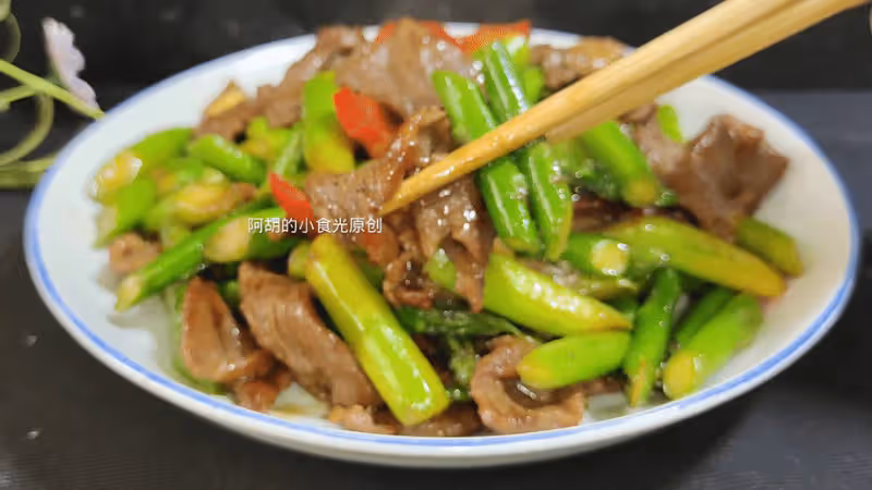 春天最不能忘記吃的菜,難怪是「蔬菜之王」!和牛肉一炒,營養大好處、特鮮嫩