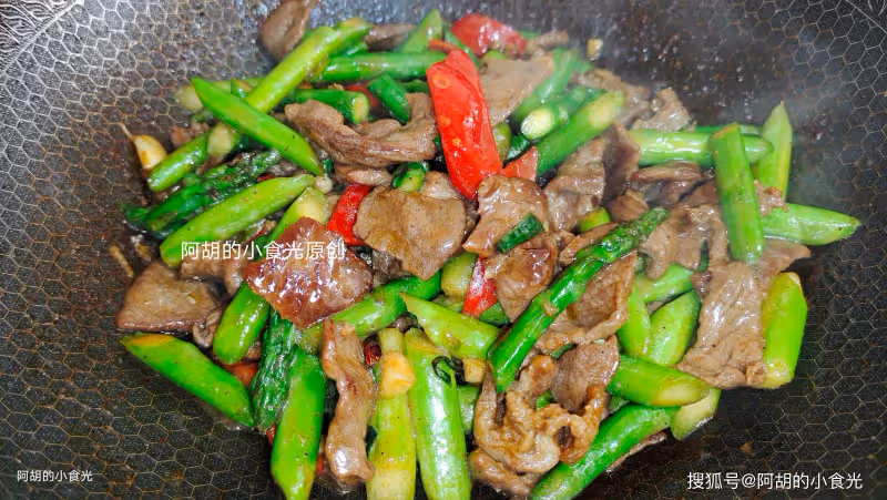 春天最不能忘記吃的菜,難怪是「蔬菜之王」!和牛肉一炒,營養大好處、特鮮嫩