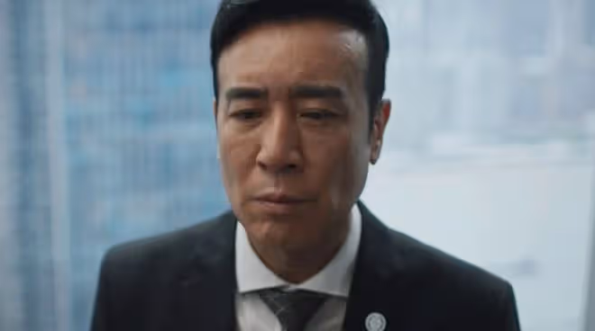 《城中之城》直到被自己三個弟子背叛，趙輝才發現，戴行死得不冤