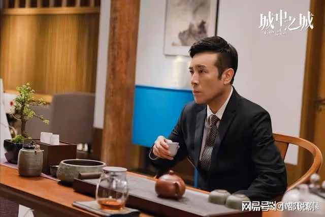 謝致遠狗急跳牆綁架蕊蕊拍私房照，趙輝暴怒放大招，吳顯龍都害怕