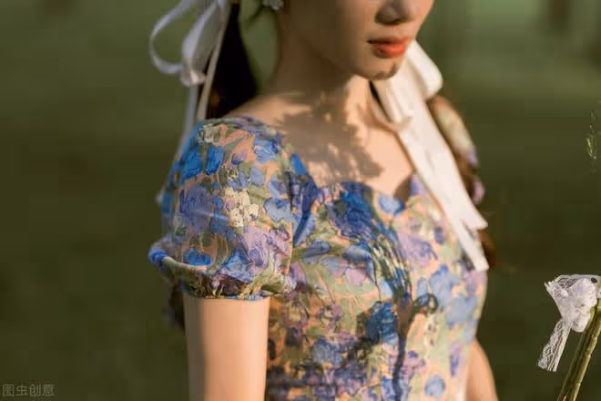 婆婆明知我愛睡懶覺,卻非喊我早起!住媳婦的房子裝太后,就你牛