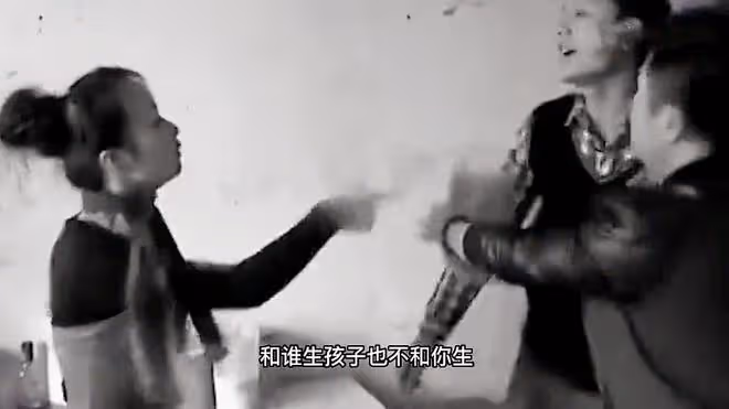 得知兩個孩子非親生,丈夫情緒失控,妻子:和誰生孩子是我的事