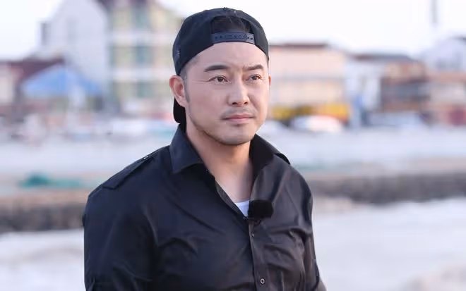 沙溢小魚兒父子音樂沙龍被網友偶遇，小魚兒少年初長成帥氣逼人