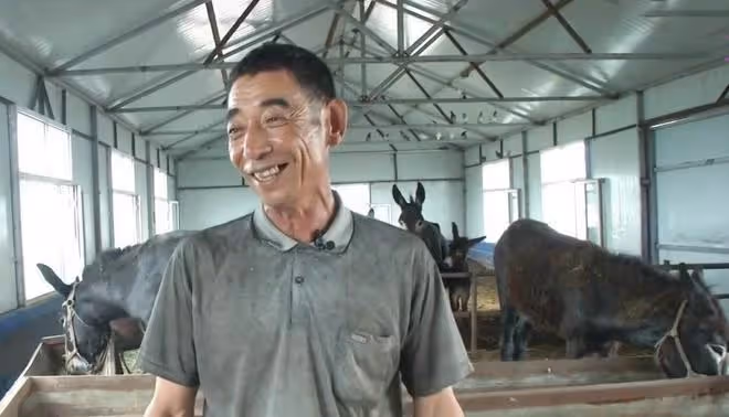 57歲大媽相親,張口就要3萬塊錢彩禮,大爺:我還不如雇個保姆