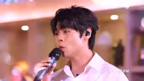香港女歌手亮相TVB唱歌被罵,網友揚言取關脫粉,本尊:不覺得有問題