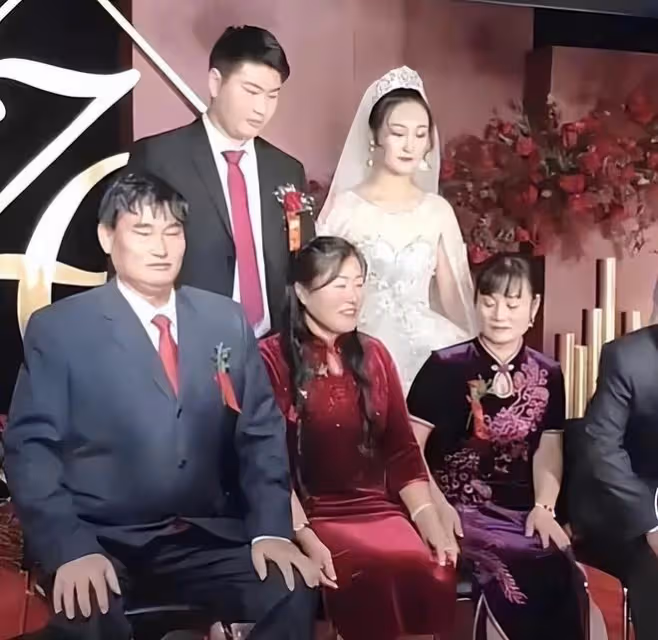 大衣哥選陳萌做兒媳婦原因公開,朱小偉結婚2年,陳萌的功勞最大