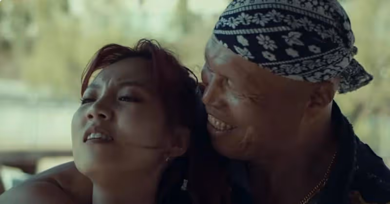 滿屏一星,謝孟偉出演的爛片,被觀眾痛罵:直接露肉就行