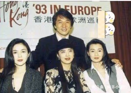 十三姨關之琳有多美?與人合照未輸過,不愧香港第一美女