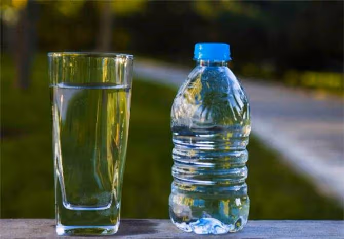 礦泉水打開後幾天不能喝?隔夜的礦泉水還能喝嗎?