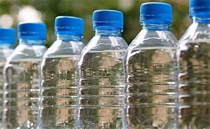 礦泉水打開後幾天不能喝?隔夜的礦泉水還能喝嗎?