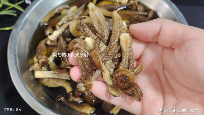 腐竹和它絕配,一口18種胺基酸!隨手炒一盤,吃出滿口脆、吃出大營養,太下飯