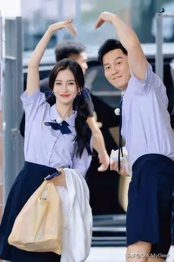 Angelababy楊穎傳戀上李晨!默許炒作為復出試水!