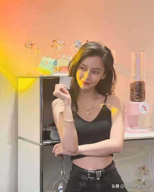 Angelababy楊穎傳戀上李晨!默許炒作為復出試水!