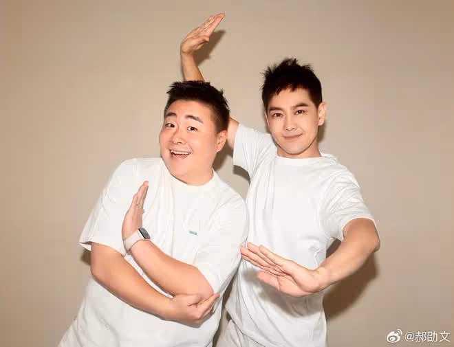 郝劭文曬與林志穎合照,感慨對方還沒老,49歲小志比阿文還顯年輕