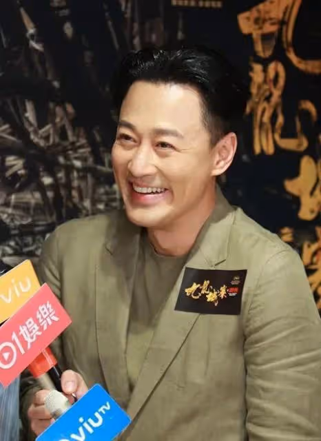 前TVB小生新戲上映獲明星好友撐場，林峯吳卓羲楊怡同框掀回憶殺