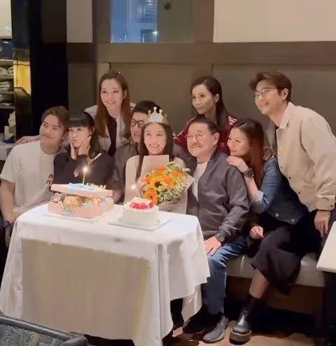 TVB小花離巢後仍獲家人慶祝生日,感動流淚:家人的愛永不會變
