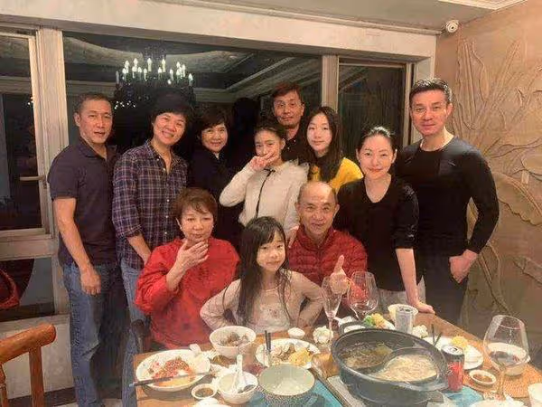 小S大女兒Elly爆「申請上美國頂尖名校」 成績學霸級…將陪女赴美