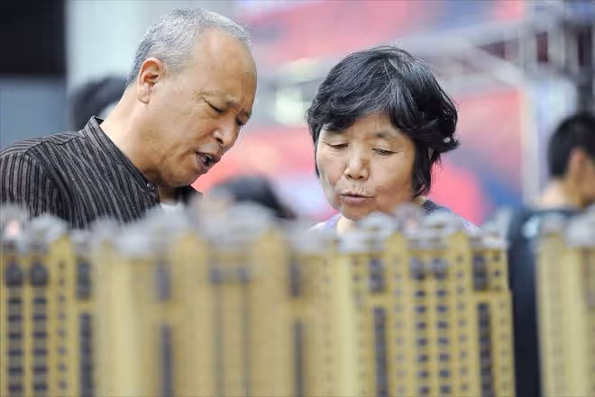 農民出身的父母,19年前陸續做了3件事後,改變了我們一家的窮命