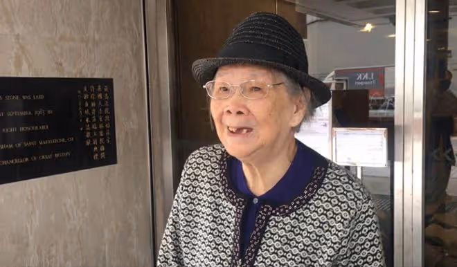 梅艷芳母親100歲生日，豪宅吃大餐精神抖擻，遠離長子後變和藹了