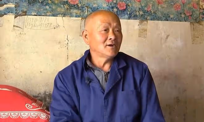 農村大爺相中城裡大媽,直接給5000塊錢見面禮:我的錢就是你的錢