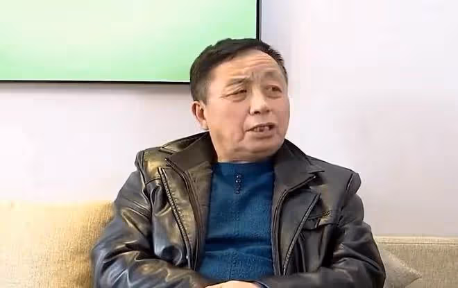 三無大媽來相親,要求對方有房又有錢,大爺:你要給我生個兒子