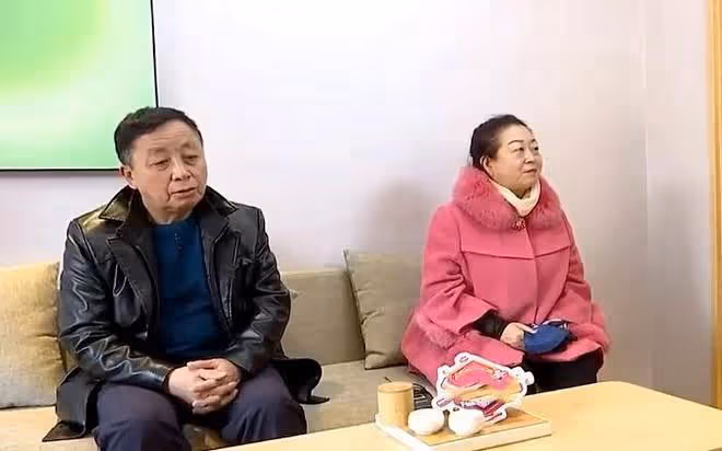 三無大媽來相親,要求對方有房又有錢,大爺:你要給我生個兒子