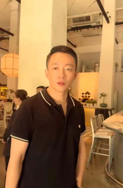 汪小菲馬筱梅新加坡甜蜜游,牽手背影浪漫爆表