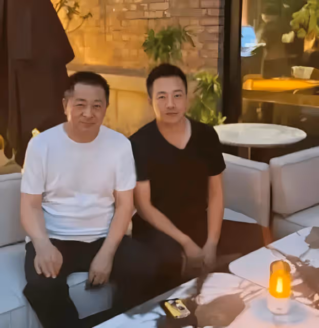 汪小菲父親再次赴台,疑為兒子提親!其父能量大身份不簡單!