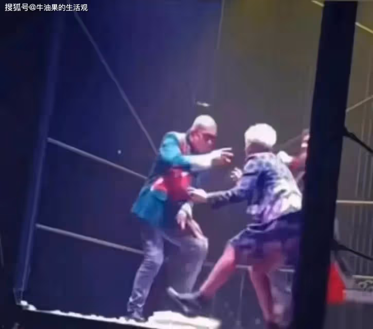 大S拉黑汪小菲,拒收撫養費不讓見孩子的背後,隱藏更多陰謀