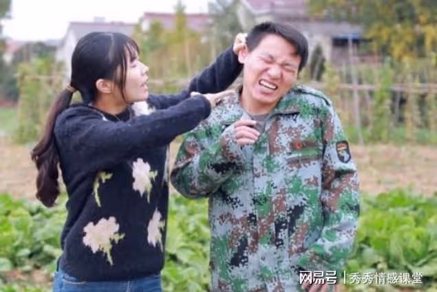 親侄子結婚我隨禮五百,同事兒子結婚我隨禮一萬,隔天嫂子打上門