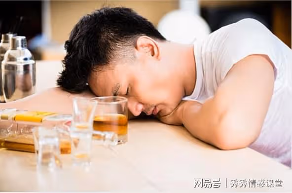為幫娘家弟弟,她離開丈夫拋棄兒子,等兒子身家百萬,她來認親