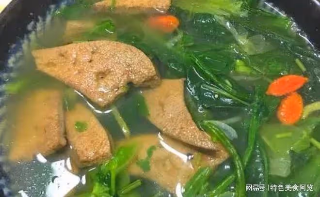 手殘黨福音來了,深扒菠菜豬肝湯的嫩香做法,明目補血,解饞滋補