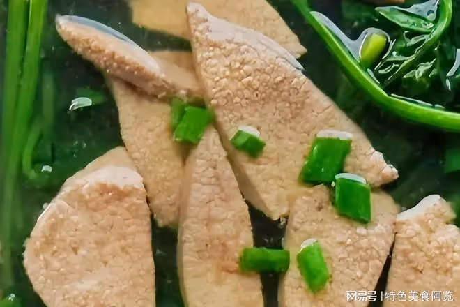 手殘黨福音來了,深扒菠菜豬肝湯的嫩香做法,明目補血,解饞滋補