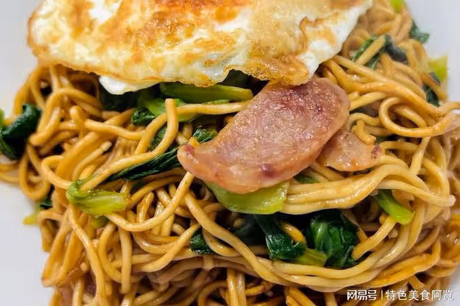 4月代餐別錯過,青菜火腿炒麵太解饞,簡單易實操,味道嘎嘎棒