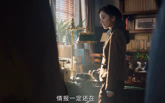 一部諜戰劇,把38歲楊冪的「中年尷尬」展現得淋漓盡致