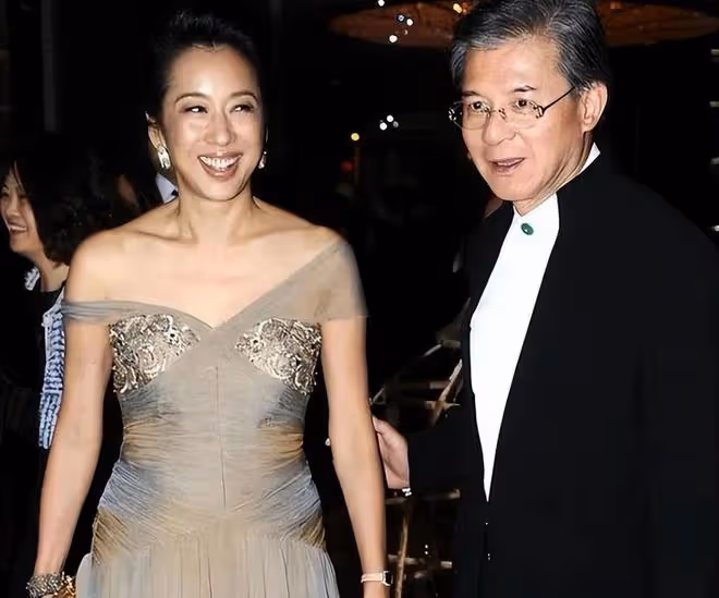 別再傳朱玲玲回霍家了,這兩點註定如今霍家的女主人只有郭晶晶