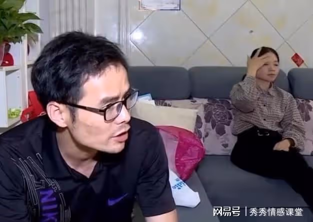當年我爸是上門女婿,外公一直對他不滿意,臨終前讓他打開箱子