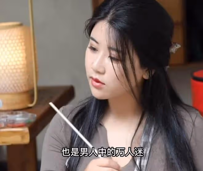 女孩放棄事業回農村，做自媒體給父母買房買車，很多網友想娶她