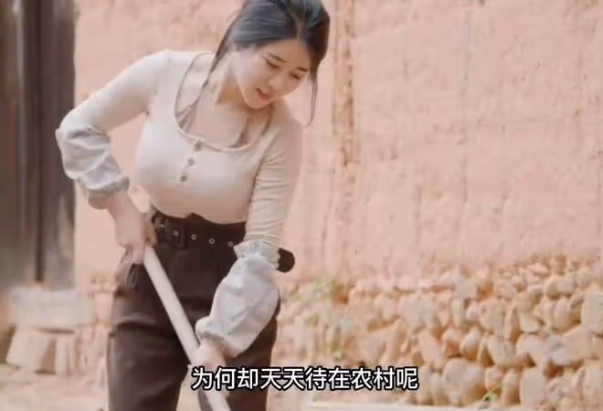 女孩放棄事業回農村，做自媒體給父母買房買車，很多網友想娶她