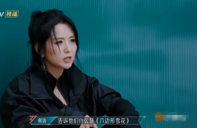 《浪姐5》戚薇的直爽，蔡文靜的卑微，娛樂圈人情世故就出來了